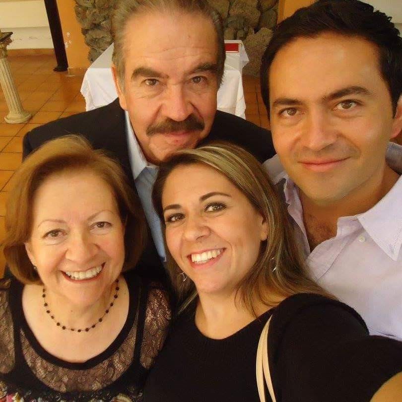 Patricia, José Heleodoro, Julio y Alejandra